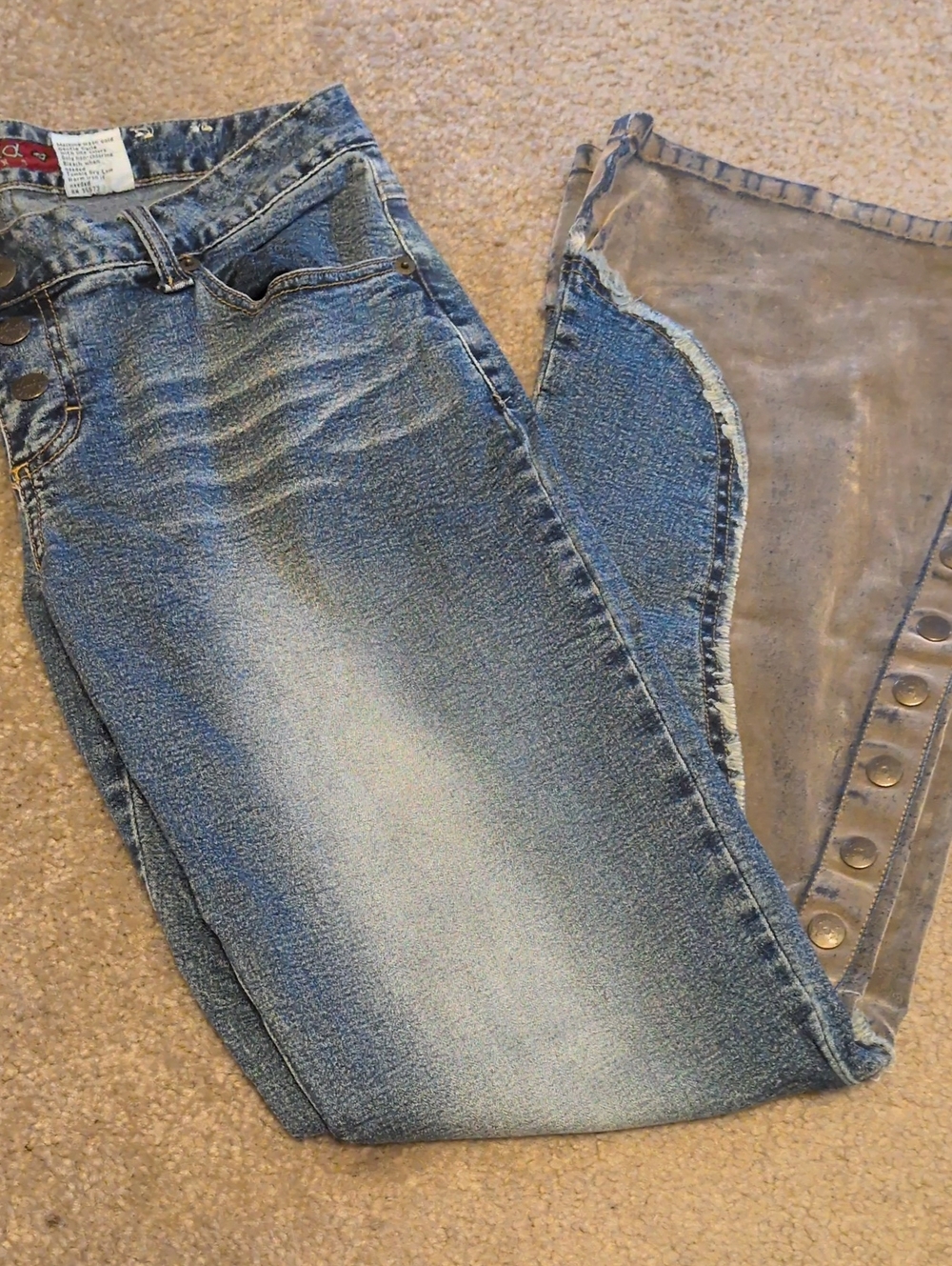 Women's Size 9 Mudd Women's Light Blue Distressed Skinny Jeans